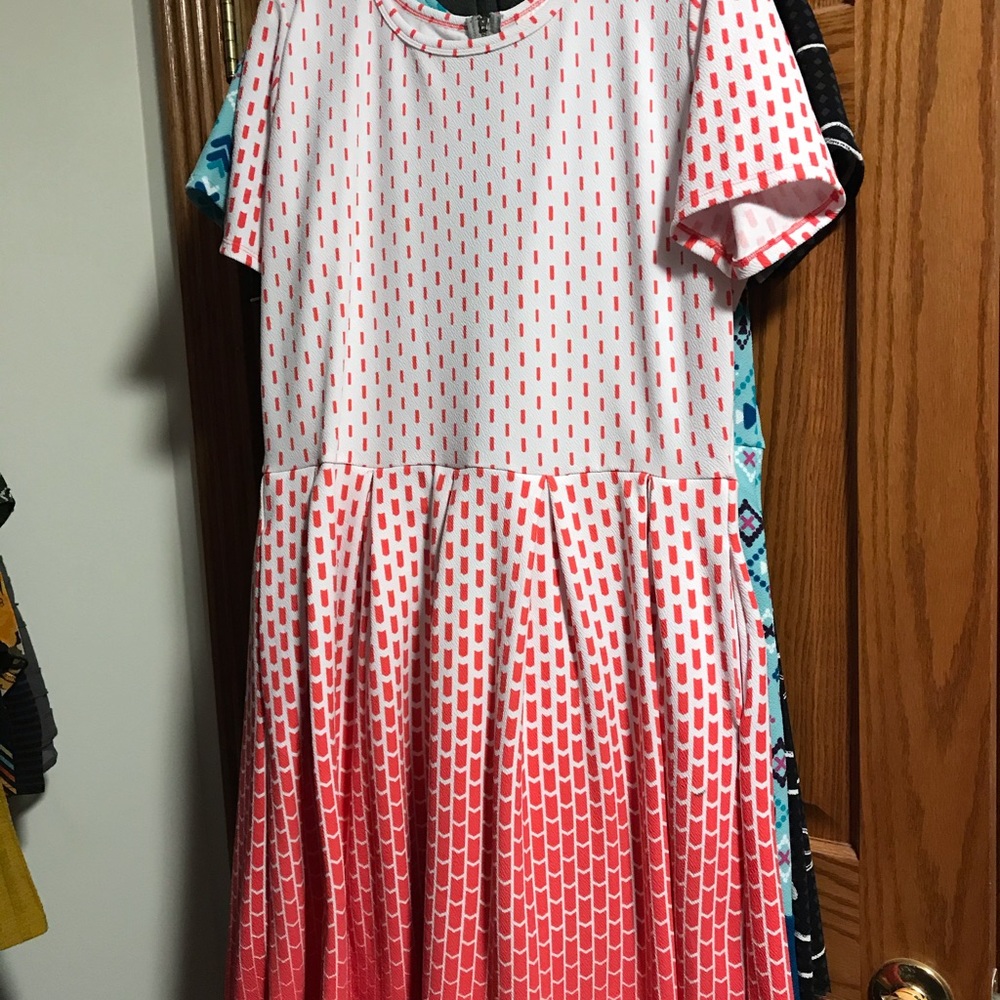 LuLaRoe Amelia